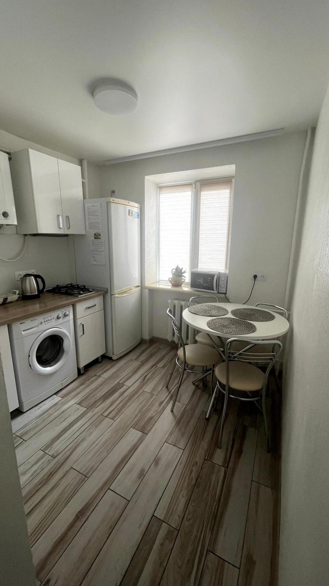 Нова 2Х Кімнатна В Центре Rivne Ngoại thất bức ảnh